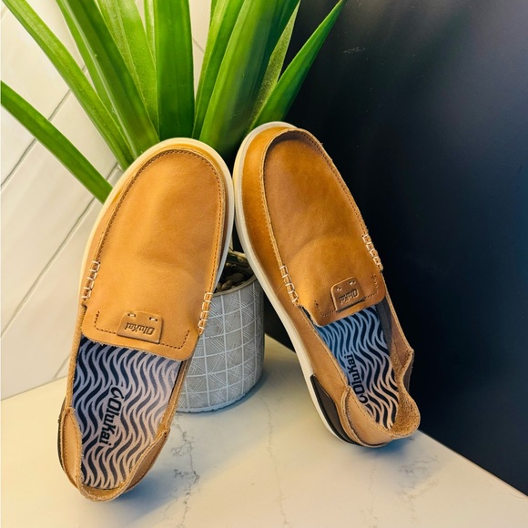 OluKai Men’s Shoe Size 9 main image 6